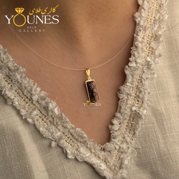 آویز طلا سنگ امیتیست رگه دار